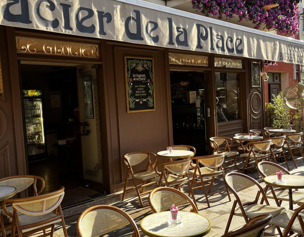 6. Le Glacier de la Place_Porto Vecchio